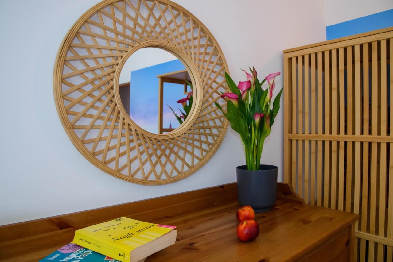 Maya's Flats & 19 & 20 - Ogarna Apartment
